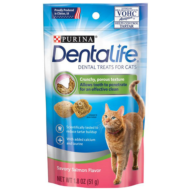 Purina DentaLife Salmon Cat Dental Treats 1.8oz ( EXPIRY JUN 2024 )
